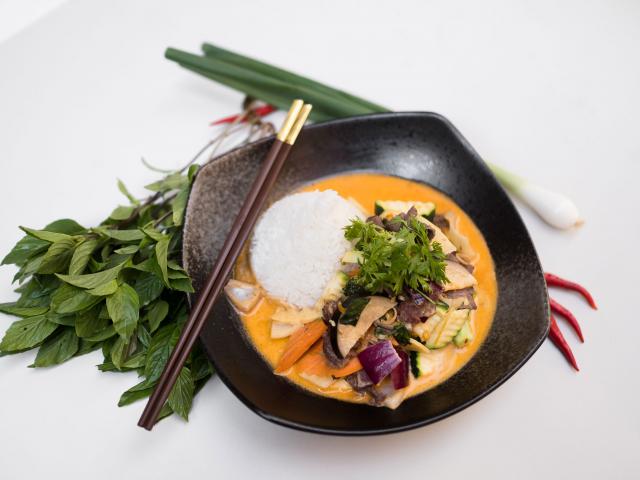 63. Thai curry beef cooked in a clay pot